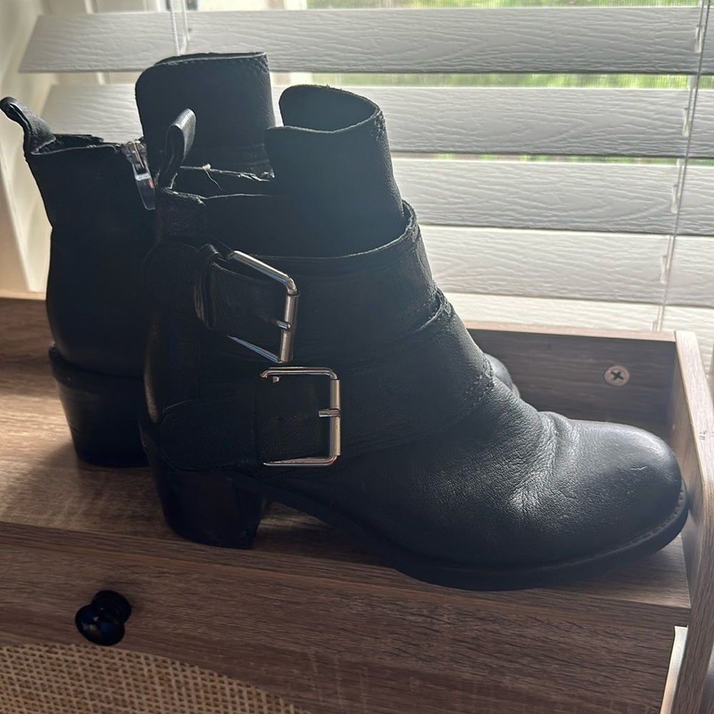 Clark’s ankle heeled moto buckle boots